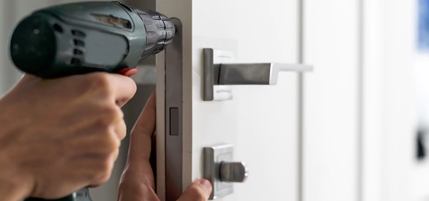 Locksmith For Lock Replacement Near Me in Sanger, CA