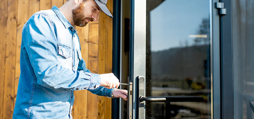 Frameless Glass Storefront Door Locks Replacement in Sanger, CA