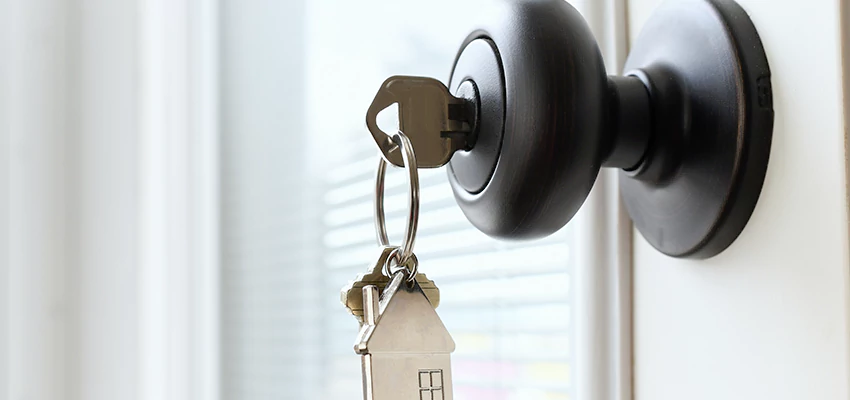 Bifold Door Knob Replacement in Sanger, California