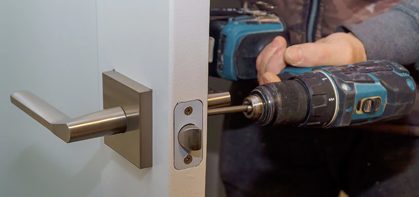 Broken Door Handle Lock Repair in Sanger, California