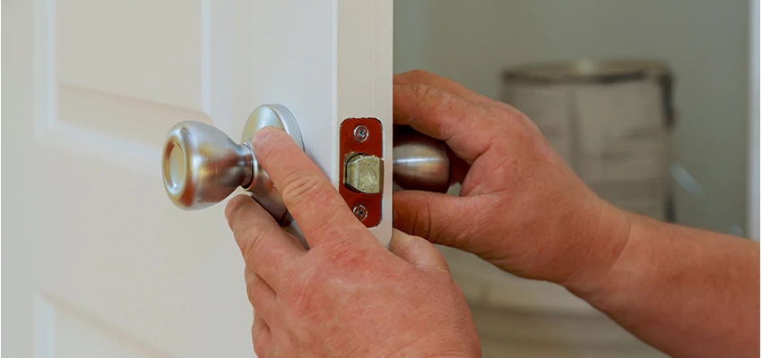 AAA Locksmiths For lock Replacement in Sanger, California